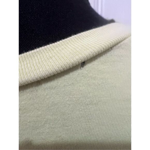 Maui and Sons yellow and black t-shirt - Picture 3 of 5